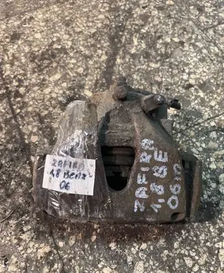 Opel Zafira B Front brake caliper