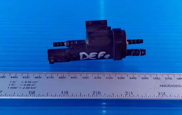 Mercedes-Benz C AMG W203 Vacuum valve 0025407097 48B43625C02