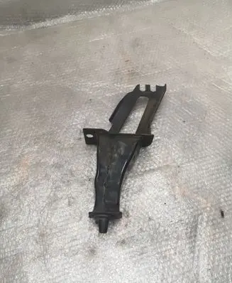 Volvo S60 Radiator support slam panel bracket 
