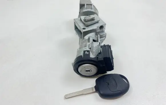 Ford Focus Ignition lock 3M513F880AD