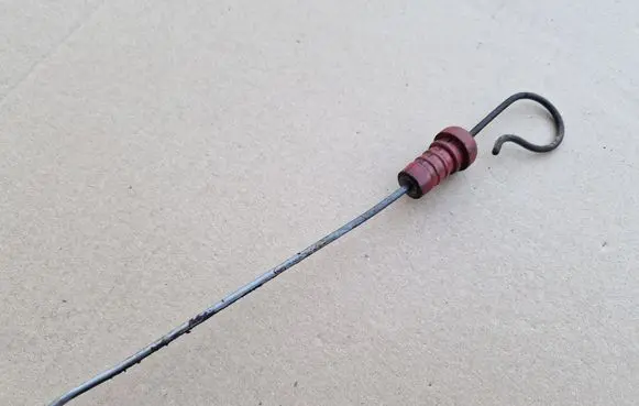 Volkswagen Golf I Oil level dip stick 055115611F