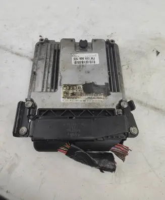 Audi A4 S4 B7 8E 8H Engine control unit/module 03L906022MJ 240420092000 18131642