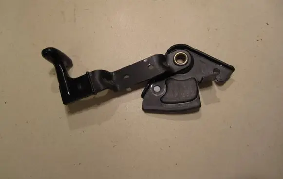Audi A4 S4 B5 8D Engine bonnet/hood lock release cable 