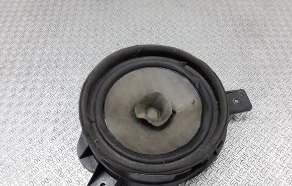 Mitsubishi Grandis Rear door speaker MR986443