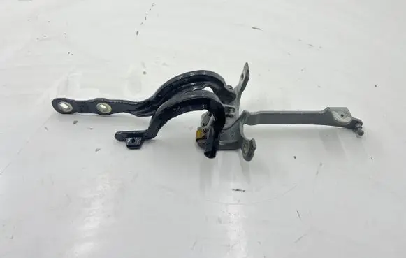 BMW 5 G30 G31 Tailgate/trunk/boot hinge 7390414