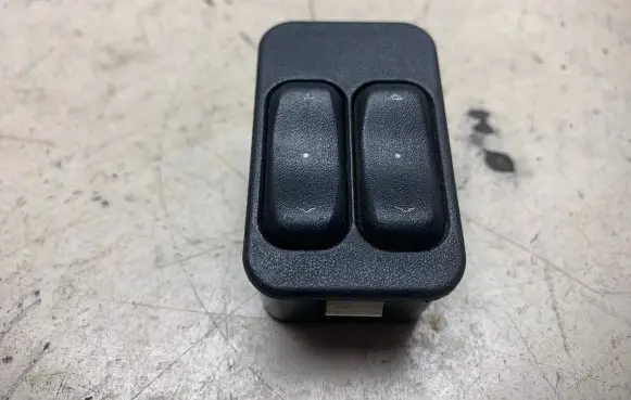 Opel Meriva A Electric window control switch 24409205 13363202 081204073