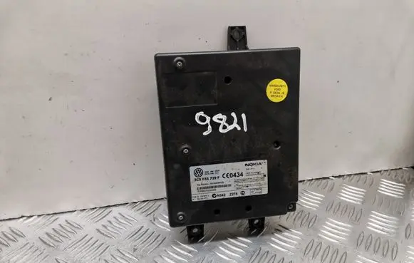 Volkswagen PASSAT B6 Bluetooth control unit module 3C0035729F