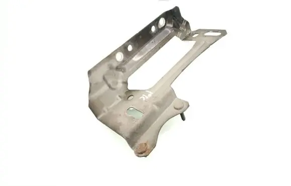 Mazda CX-7 Fender mounting bracket 