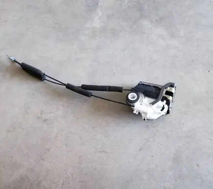 Subaru Outback (BS) Rear door lock