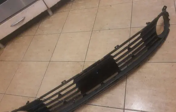 KIA Optima Front bumper lower grill 86560d4010