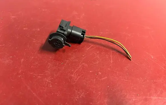 BMW X3 G01 AUC sensor 6833647 64116833647