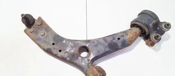 Ford Focus Front lower control arm/wishbone
