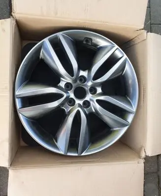 Hyundai Santa Fe R19 alloy rim 529102W195