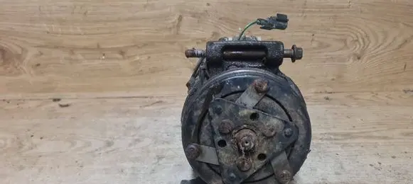 Volvo V70 Air conditioning (A/C) compressor (pump) P30630921