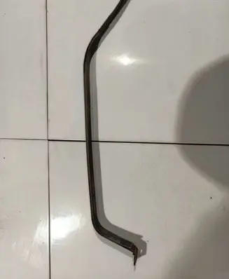Fuel tank mounting bracket
