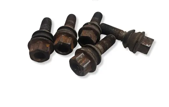 Audi Q7 4L Nuts/bolts 1234
