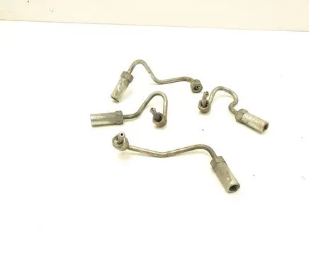 Nissan Navara D40 Fuel injector supply line/pipe 