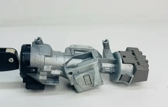 Ford Focus Ignition lock 3M513F880AD