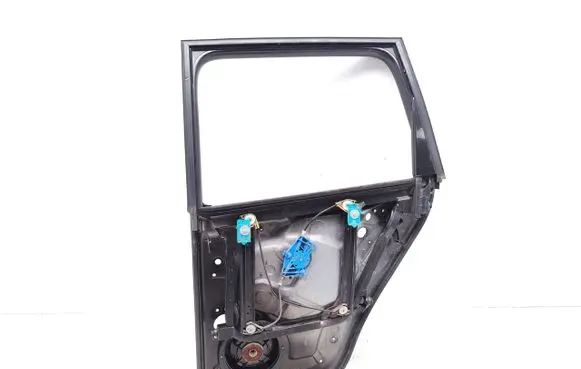 Volkswagen Touareg I Rear door window/glass frame 7L6839729B 3D0959795E