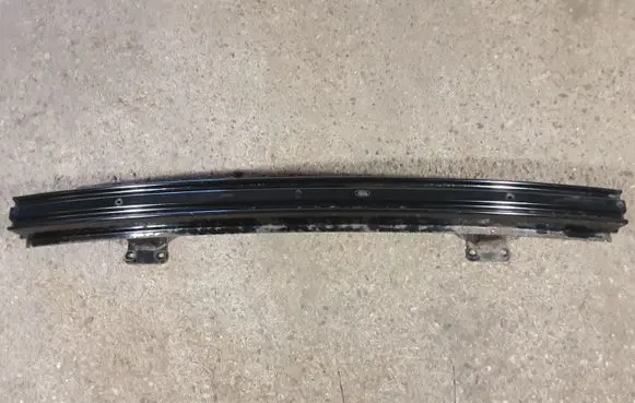 Land Rover Discovery 3 - LR3 Front bumper cross member 5H2210005AB