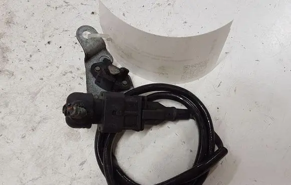Opel Vectra C Camshaft speed sensor 0281002213