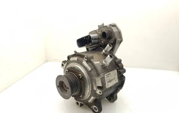 Volvo V60 Generator/alternator 31473906 0437507028 0890002QF5