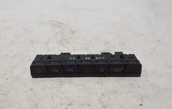 Skoda Karoq Hazard light switch 565927132AQ