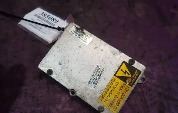 Opel Vectra C Voltage converter/converter module 5DV00829000