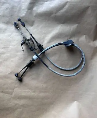 Ford Mondeo Mk III Gear shift cable linkage 