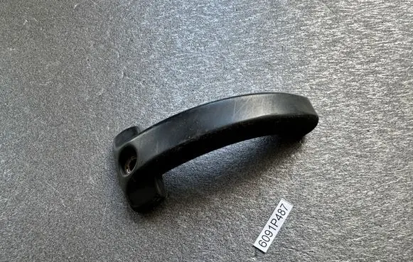 Nissan Patrol Y60 Radio antenna 2820528J01