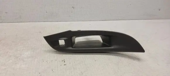 Ford Focus ST Front door window switch trim BM51A237W20