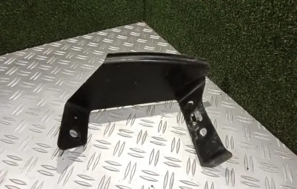 Opel Movano B Front bumper mounting bracket 8200808374
