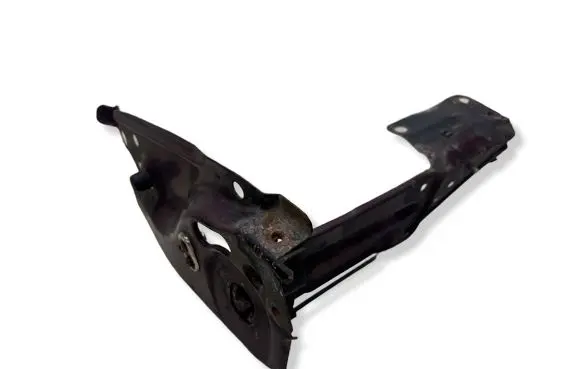 Audi 80 90 B3 Radiator support slam panel bracket 