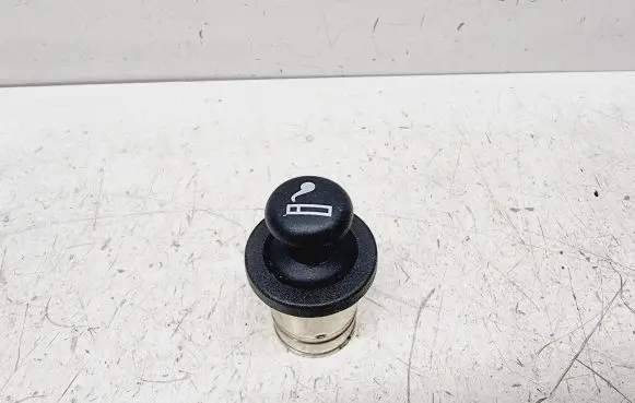Hyundai Tucson TL 12 V Socket (front) 951102D000
