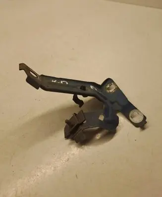 BMW 3 F30 F35 F31 Fender mounting bracket
