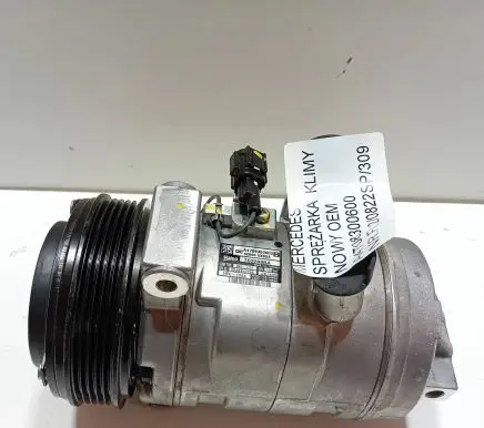 Mercedes-Benz X-class W470 Air conditioning (A/C) compressor (pump) A4708300600 T53268BA 926005XB0A