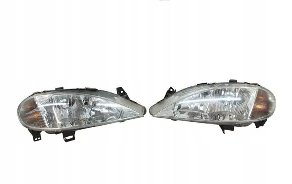 Renault Megane I Headlights/headlamps set 7701047184