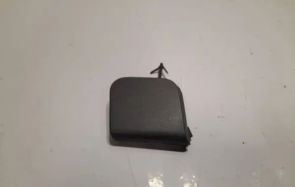 Renault Megane II Front tow hook cap/cover 