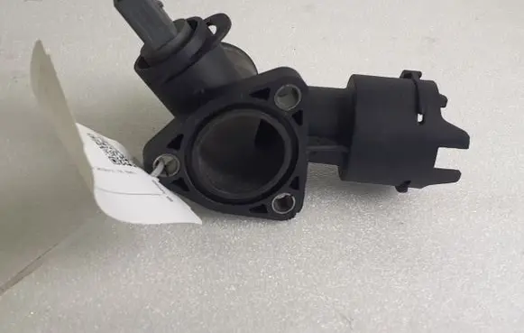 Porsche Cayenne (92A) Engine coolant pipe/hose 03H121133 03H121131