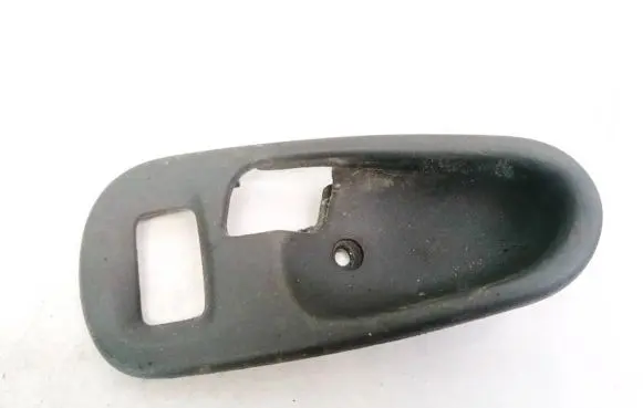 Mitsubishi Pajero Sport I Other interior part MB827396