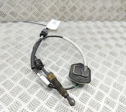 KIA Xceed Gear shift cable linkage 46790J7KR0