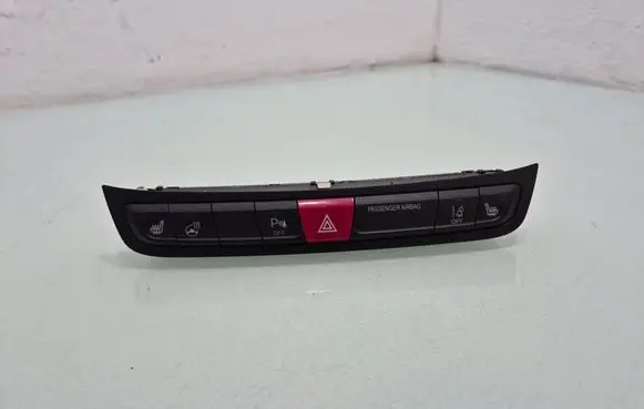 Jeep Renegade Hazard light switch 07356350210