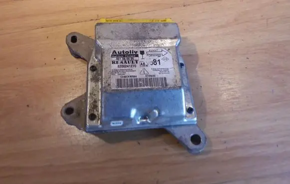 Renault Espace - Grand espace IV Airbag control unit/module 8200241270