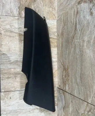 Volvo C40 (C) pillar trim 31469188 A073159