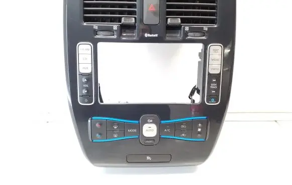 Nissan Leaf I (ZE0) Climate control unit 275003ND0C 682603NA0A