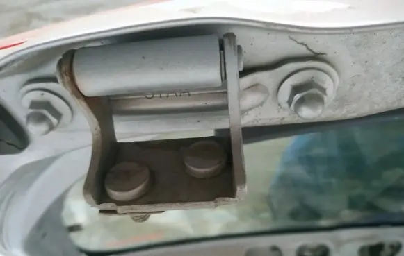 Honda Stream Tailgate/trunk/boot hinge