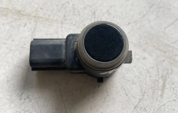 Opel Zafira C Parking PDC sensor 13300764
