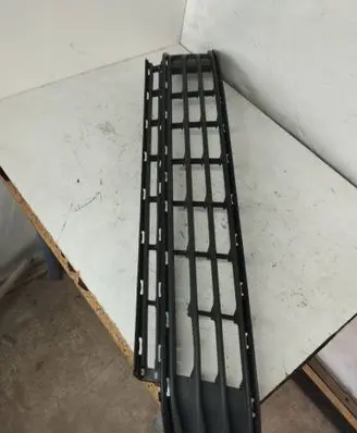 Volkswagen Touran III Front bumper lower grill 5TA853677K