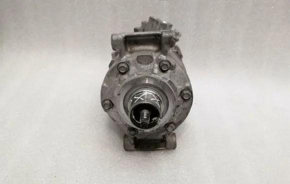 Porsche Macan (95B) Air conditioning (A/C) compressor (pump) 8T0816803G