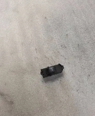 Toyota Corolla Verso E121 Rear door window switch trim P4CN010W1